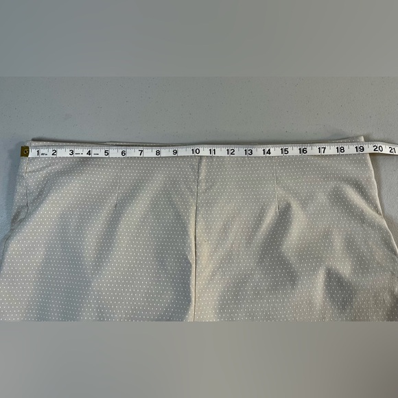 Chico's Light cream colored Slimming Pants size Chico 4 / XXL - Picture 13 of 16